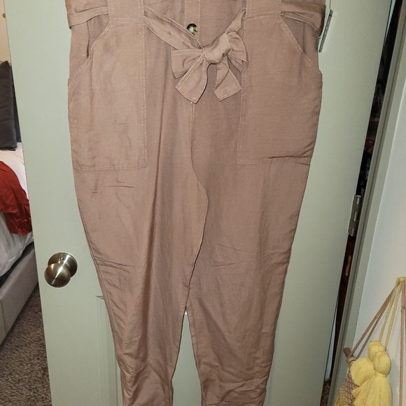 Button Front Utility Jumpsuit. medium but runs big. Please refer to measurement. - Picture 6 of 11